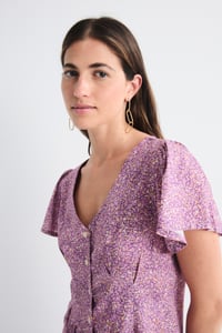 Image 2 of Blusa Nyxora Fucsia 