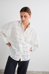 Image 2 of Camisa Blanca Java 