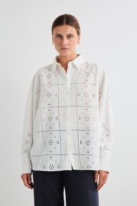Image 3 of Camisa Blanca Java 
