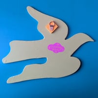 Image 4 of Wooden flying bird ~ Lime