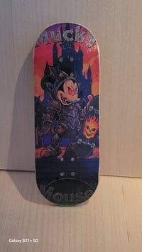 Mucky Mouse V2 pop *blem*