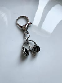 Image 3 of headphone keychain