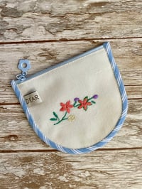 Image 3 of Petal Purse ~ Garden
