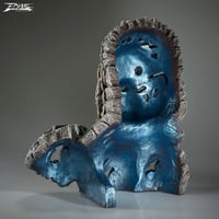 Image 5 of Edge Sculpture "Mountain Gorilla Bust (White)"