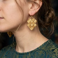 Image 1 of Boucles d'oreilles dorées Aoki