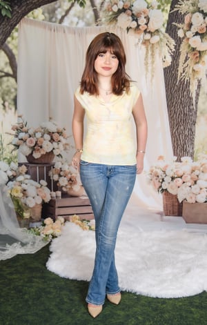 Image of Week of 3/30: π· Heirloom Garden Spring Portrait Sessions π·