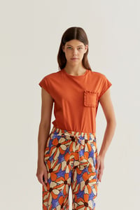 Image 1 of CAMISETA BÁSICA ALGODÓN MARRÓN 
