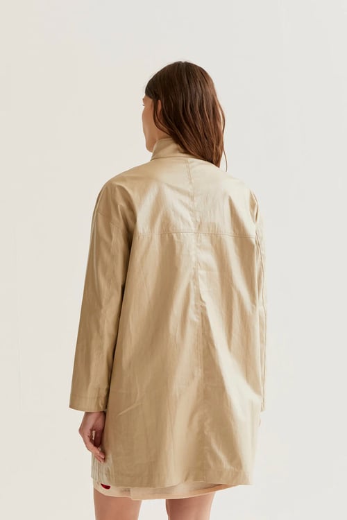 Image of 4- Gabardina de Algodón Beige