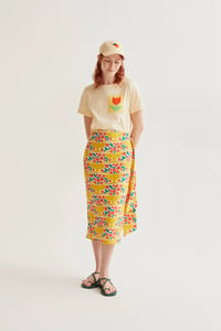 Image 3 of CAMISETA AMARILLO BORDADO TULIPAN