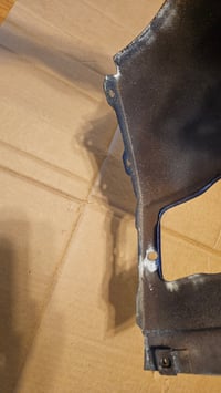 Image 18 of 70-73 240z - Early 74 260z Front lower valance corners - L/R - 002