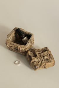 Image 2 of kurinuki box