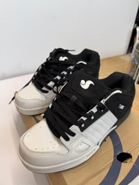 Image 5 of Vintage DVS Celsius size 9