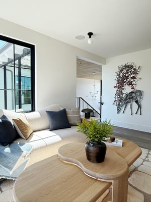 Image of Osmeivy Ortega | DEER (SHELTER)