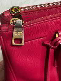 Image 4 of Preloved Authentic Prada Galleria Leather Handbag in Pink