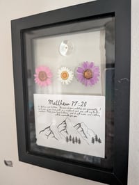 Image 2 of 5x7 Floating Frame w/Colorful Daisies