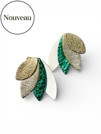 Image 1 of Boucles puces SALLY vert métal 