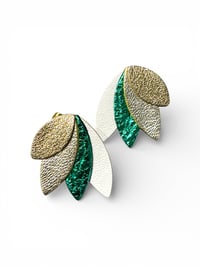 Image 3 of Boucles puces SALLY vert métal 