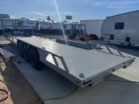 Image 4 of 32' Racer X with top deck