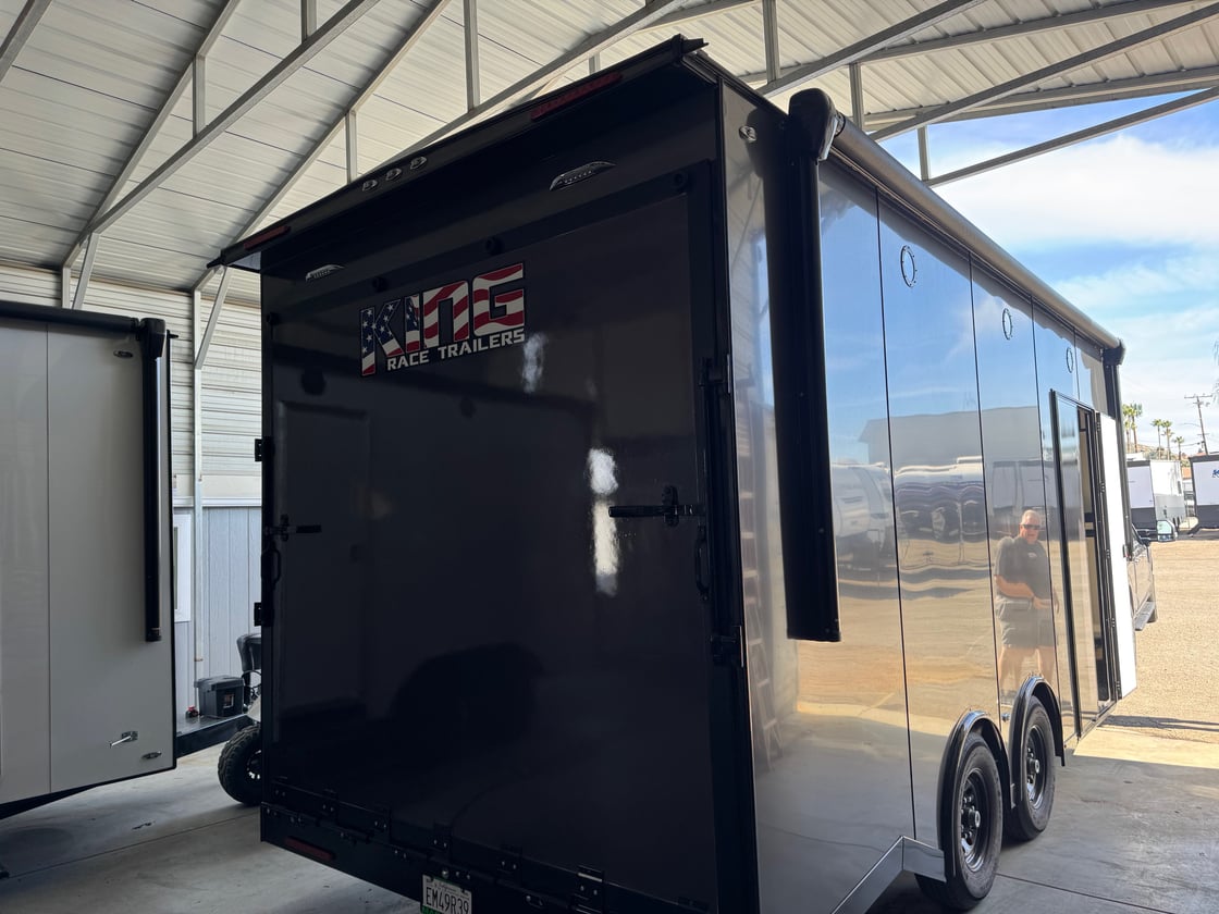 Image of 20'x106'x8' enclosed trailer