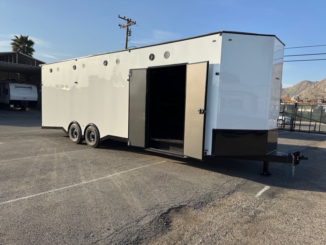 Image of 28'x106''x8' Box trailer