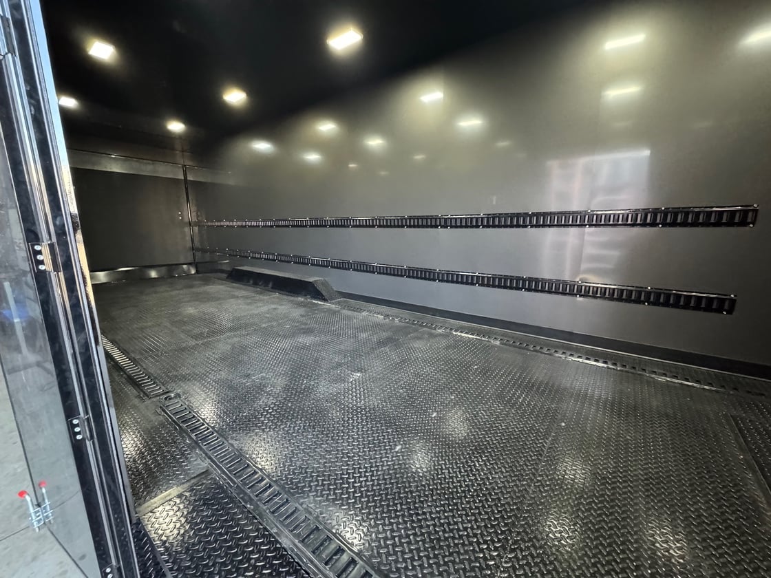 Image of 28'x106''x8' Box trailer