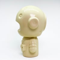 Image 4 of Chibi Chonk With Super Helmet - WVW (Warm Vintage White)