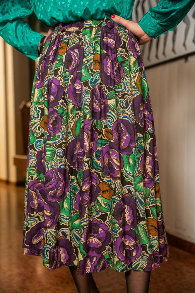 Image of Gonna violet and green