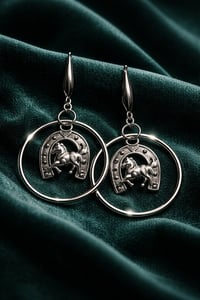 SILVER DERBY HORSESHOE EARRINGS
