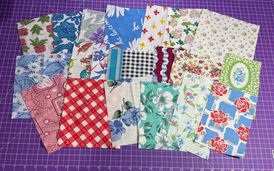 Image of 20 pieces of feedsack as shown 