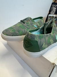 Image 3 of Diamond supply co shoes size 11