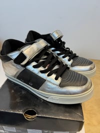 Image 1 of Vintage DC 2094 Volcano Size 9