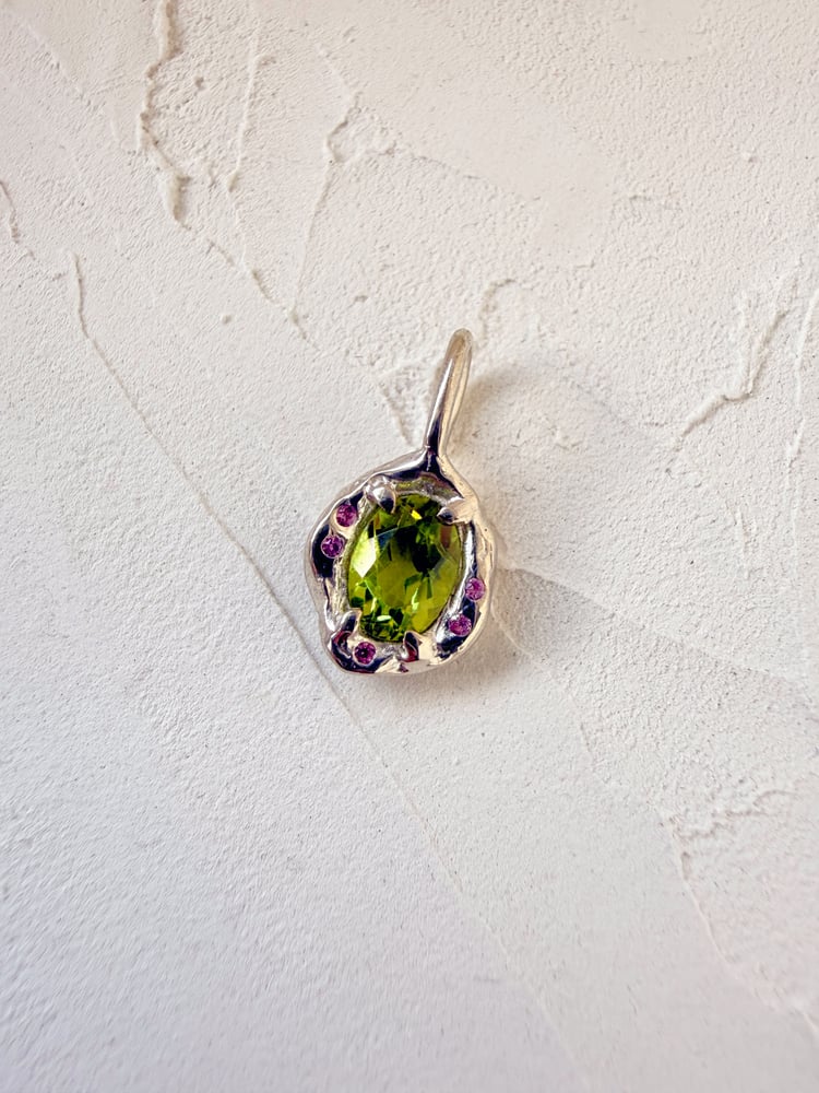 Image of Molten Peridot Pendant