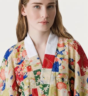 Image of Kimono dame af uld med florale mønstre