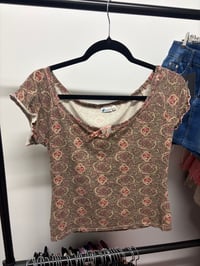 Image 3 of 00s brown and pink paisley baby tee with ribbon