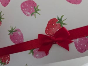 Image of Berries and Bows