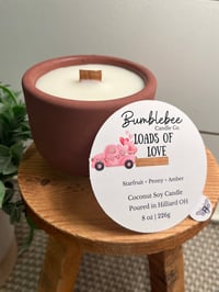 Loads of Love – 8 oz Concrete Candle | Starfruit, Peony & Amber