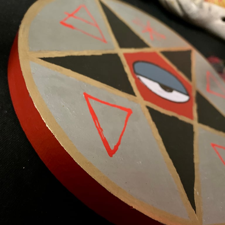 pentacle SIL/BLK/RED on wood disk Image 2