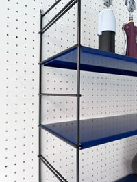 Image 4 of ESTANTERÍA VINTAGE AZUL MARINO, AÑOS 70