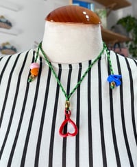 Image 3 of Portaamores y/o collar regulable rojo de Domingo Ayala 