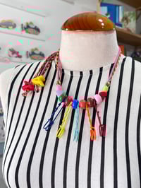 Image 2 of Collar Climb de Domingo Ayala 