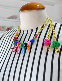 Image 2 of Collar Climb VIII de Domingo Ayala 