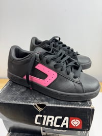 Image 12 of Vintage Circa CX105 sizes 7 , 8