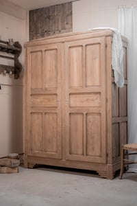 Image 1 of Armoire en chêne