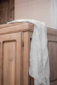 Image 6 of Armoire en chêne
