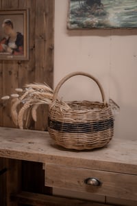 Image 9 of Panier en osier rond