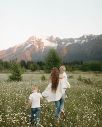 MAY 30TH & 31ST DAISY FIELD MINI - $275