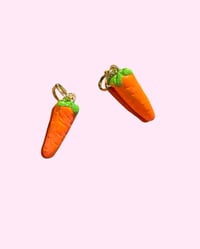 Carrot Charm