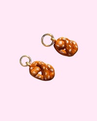 Pretzel Charm