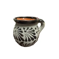 Image 3 of cafecito y chisme