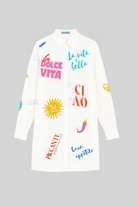 Image 2 of Vestido camisero blanco con textos